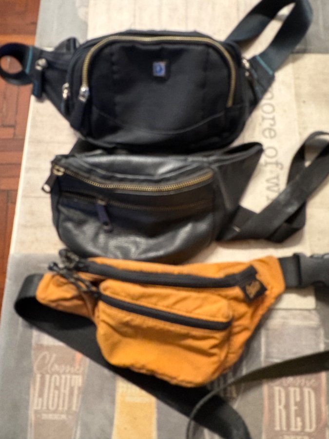 Pack de riñoneras usadas