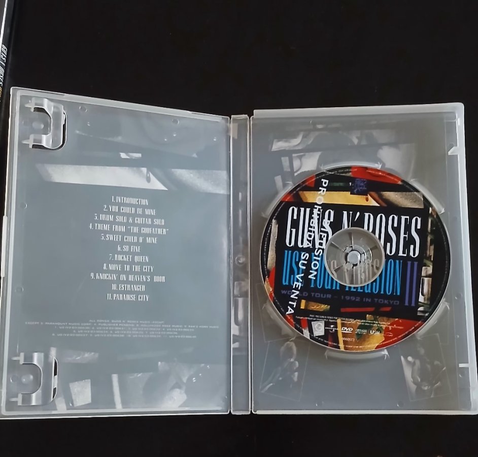 Combo de Discos de show en vivo de Guns N' Roses (Tokio 1991), foto 3 de 3