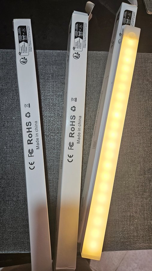 Luz led recargable con sensor, foto 2 de 2