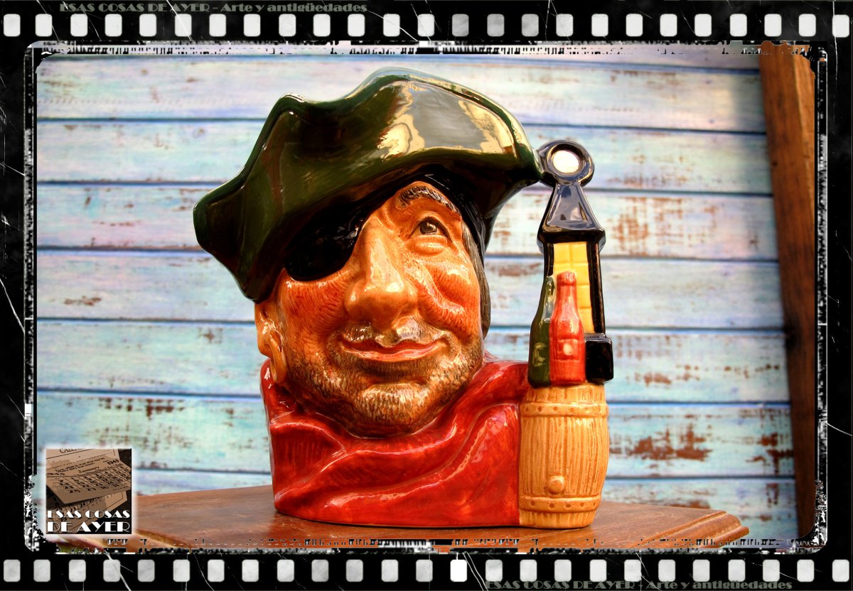 Jarra Royal Doulton - Modelo Smuggler - D6616