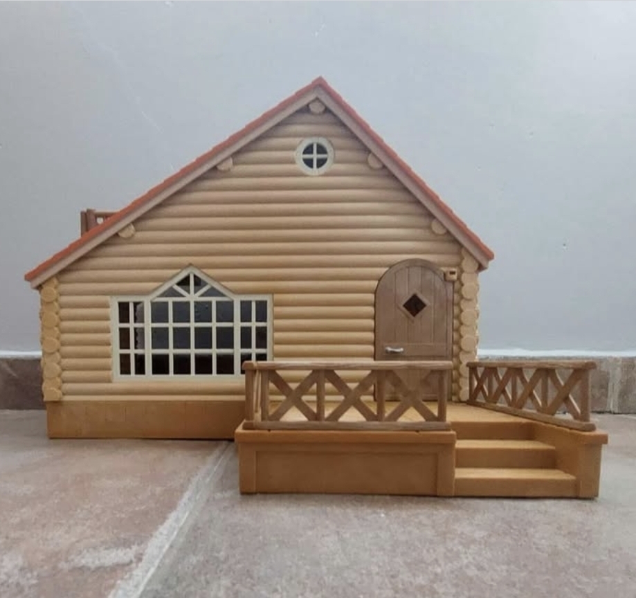 Log Cabin Sylvanian family