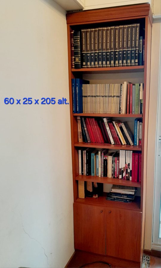 Biblioteca enchapada caoba 0.60 x 0.25 x 2.05 mts
