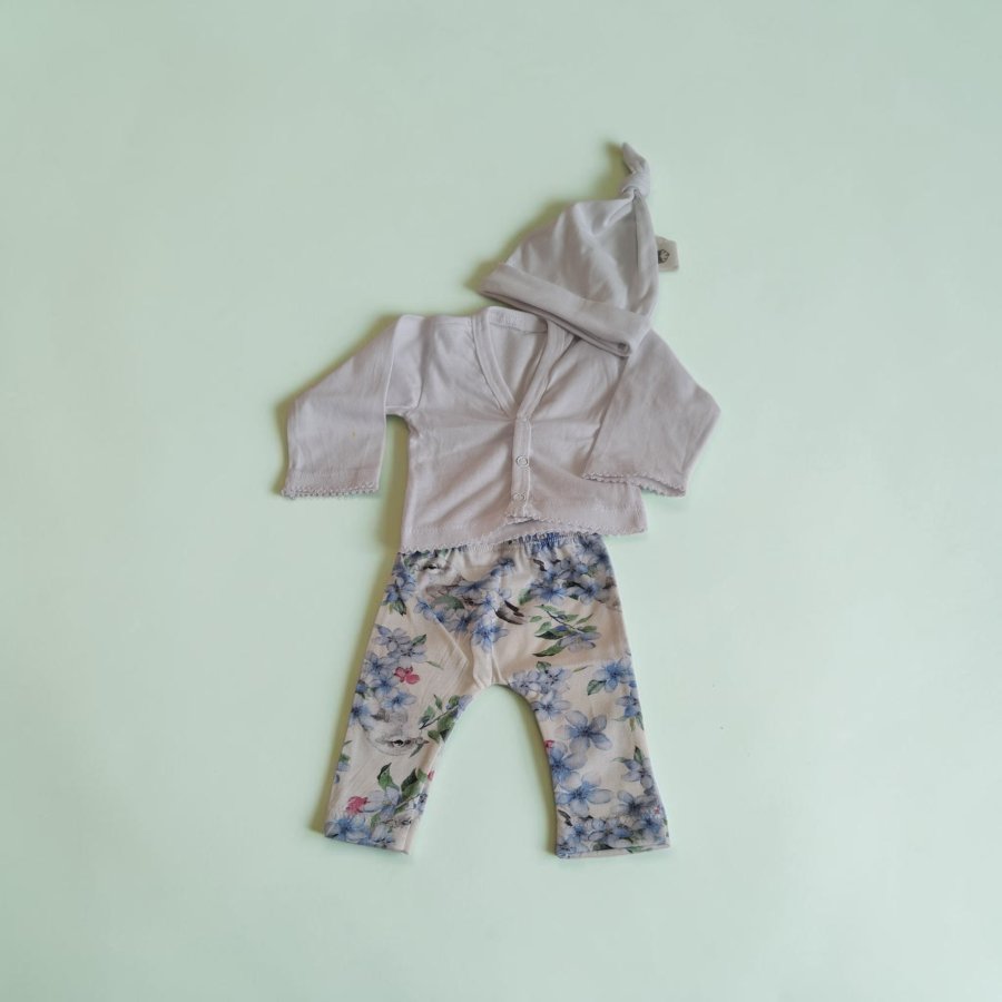 Set de ropita para bebé prematuro, foto 2 de 2