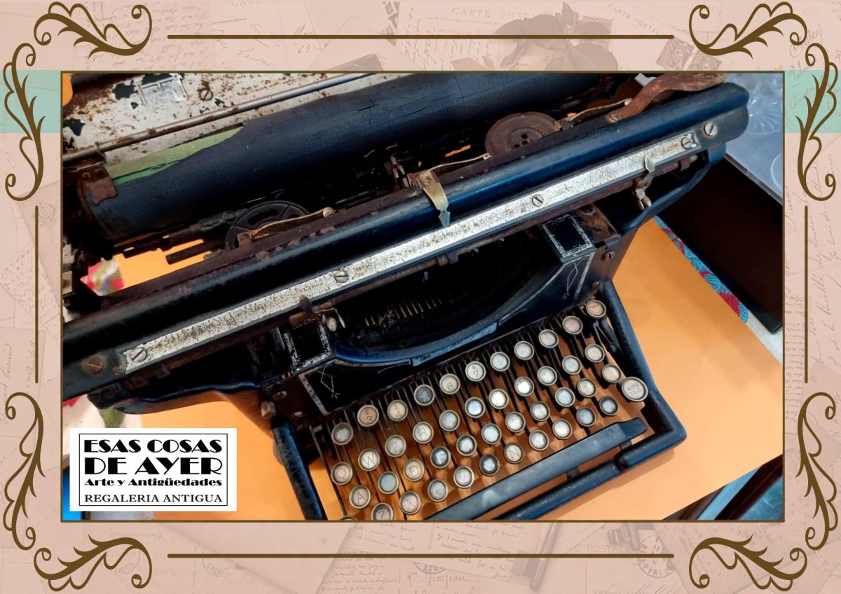 Maquina de escribir Underwood Standard Typewriter Nro 3, foto 3 de 3