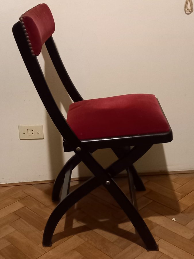Mesa para juegos de naipes y 6 sillas, foto 2 de 2