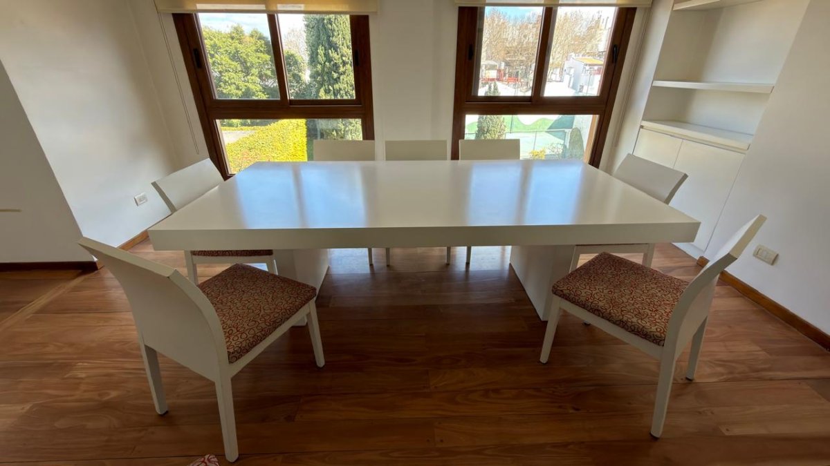 Mesa Comedor Laqueada Maciza 2,40 x 1,20 + 10 Sillas - Carpintería a Medida, foto 2 de 3