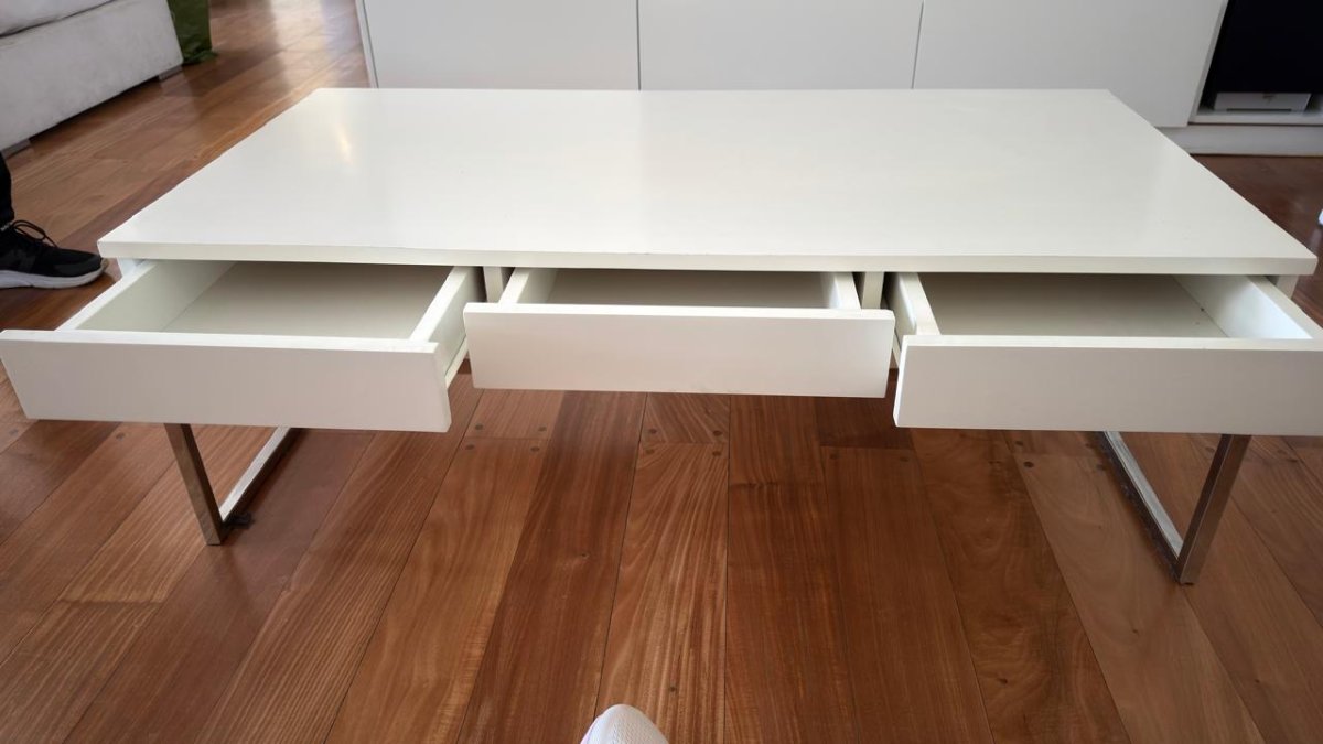 Mesa Ratona Laqueada 1,20 x 0,60 con 3 Cajones - Maciza Carpintería a Medida - Patas Cromadas