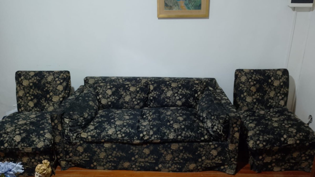 juego de sofa cama  con colchon mas dos sillones individuales