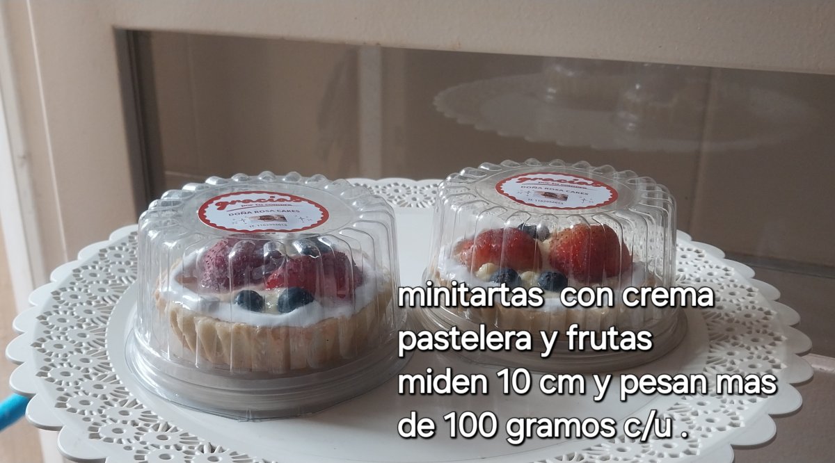 Tartaletas con crema pastelera y frutillas, foto 2 de 3