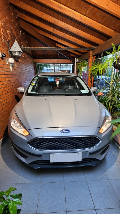 Auto Ford Focus 1.6 full