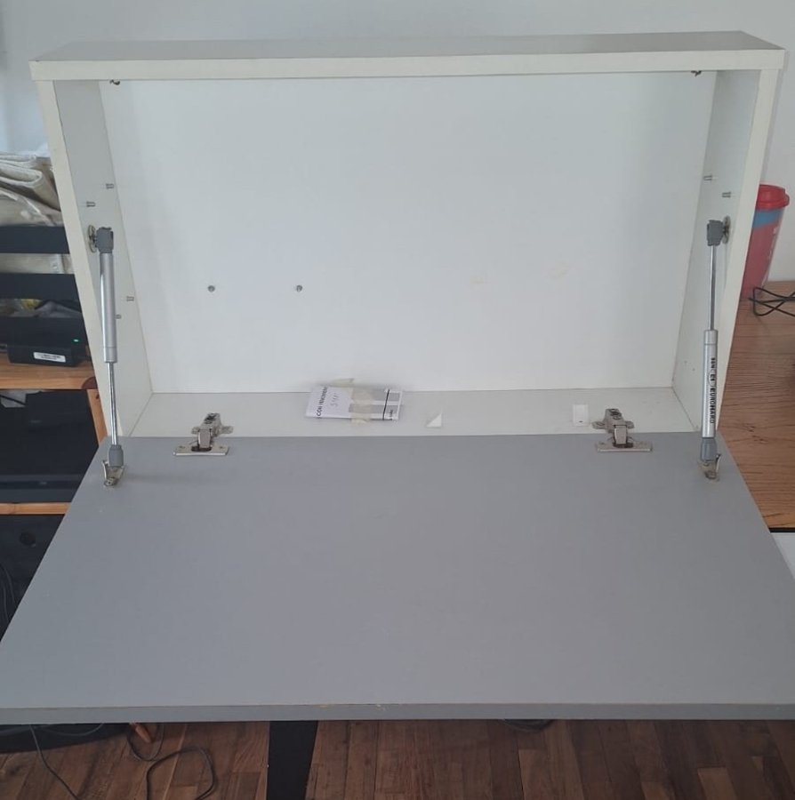 EN VENTA POR MUDANZA - Escritorio flotante plegable, foto 2 de 3