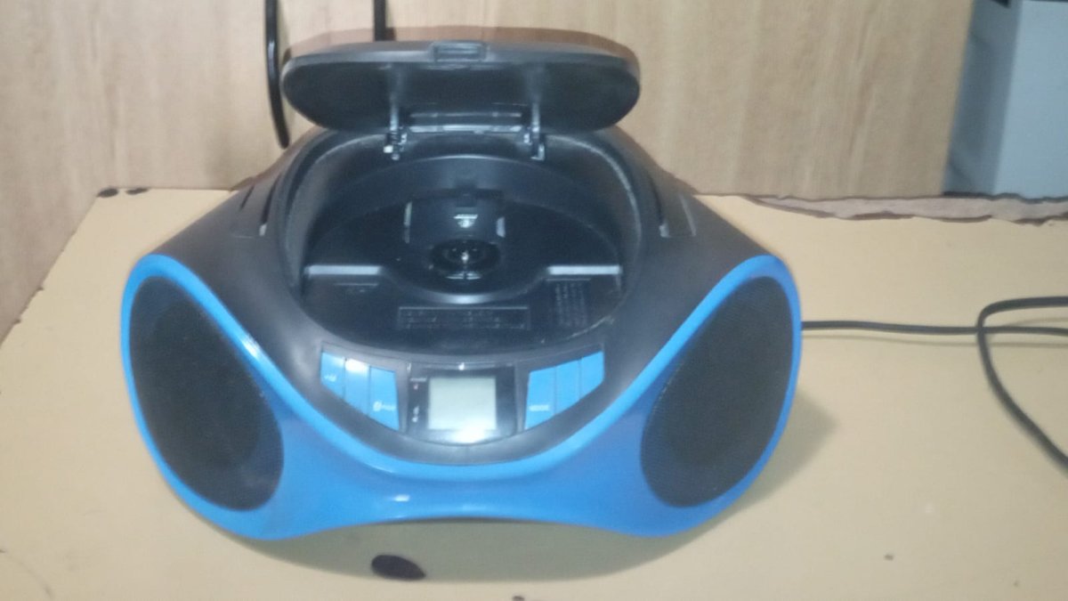 Equipo de música Noblex CDR1529BT – Bluetooth, CD, USB y radio, foto 2 de 3